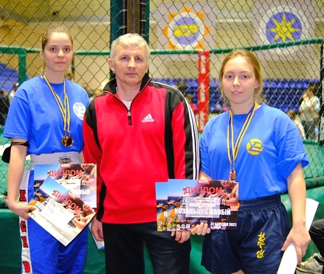 Победа студенток ХНУРЭ на Кубке Украины по казацкому поединку